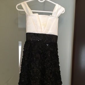 Beautiful special occasion dress for kids